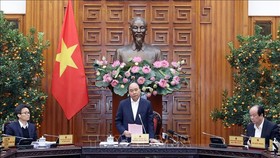 Thủ tướng Nguyễn Xuân Phúc chủ trì cuộc họp. Ảnh: TTXVN