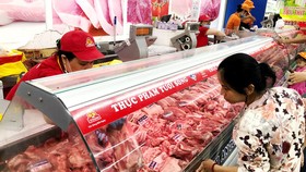 Nhiều mặt hàng thiết yếu đang được giảm giá mạnh tại hệ thống siêu thị