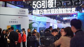 Giới thiệu mạng 5G tại Hội nghị 5G thế giới 2019 ở tại Bắc Kinh, Trung Quốc. Ảnh: THX/TTXVNN