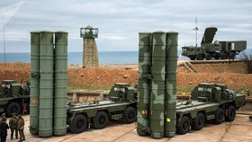 Hệ thống phòng thủ tên lửa S-400 Triumf của Nga. Ảnh: Sputnik