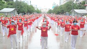 Hơn 2.000 người cao tuổi tham gia đồng diễn thể dục dưỡng sinh