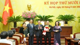 Bãi nhiệm ông Nguyễn Đức Chung, bầu ông Chu Ngọc Anh làm Chủ tịch UBND TP Hà Nội