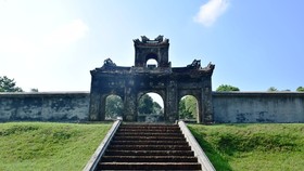 Di tích điện Voi Ré 