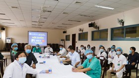 Thừa Thiên - Huế chi viện Đà Nẵng 40 bác sĩ, điều dưỡng giỏi để chống dịch Covid-19