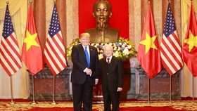 Tổng Bí thư, Chủ tịch nước Nguyễn Phú Trọng tiếp Tổng thống Hoa Kỳ Donald Trump hồi tháng 2-2019. Ảnh: TTXVN