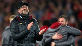 Bất chấp có ngân quỹ tốt từ thành công trên sân cỏ, Ban lãnh đạo Liverpool vẫn quá… thực tế. Ảnh: Getty Images