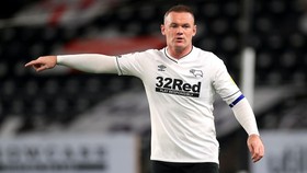 Wayne Rooney và gia đình đối mặt nguy cơ nhiễm Covid-19.
