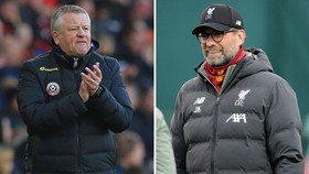 HLV Chris Wilder (trái) cho rằng ông còn “xui” hơn cả đồng nghiệp Jurgen Klopp.