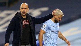HLV Pep Guardiola tin những ngôi sao như Sergio Aguero trở lại mới là điều đáng mong chờ nhất. Ảnh: Getty Images