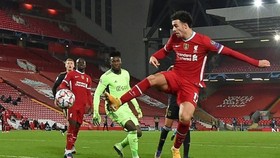 Liverpool thắng tối thiếu trước Ajax nhờ công của Curtis Jones. Ảnh: Getty Images