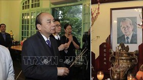 Thủ tướng dâng hương, tưởng nhớ các đồng chí lãnh đạo tiền bối của Đảng, Nhà nước