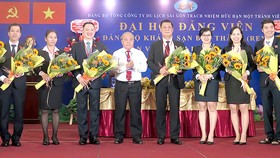 Ra mắt Ban chấp hành Đảng bộ Khách sạn Bến Thành. Ảnh: MAI HOA