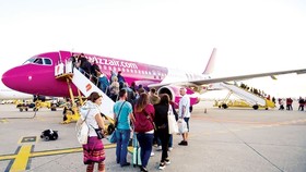 Khách đi chuyến bay của hãng hàng không Wizz Air, Hungary