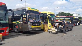 Nhiều doanh nghiệp vận tải ở TPHCM đang cần sự hỗ trợ. Ảnh: ĐỨC TRUNG