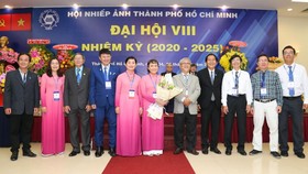 11 thành viên Ban Chấp hành nhiệm kỳ (2020-2025) ra mắt Đại hội. Nguồn: HOPA.VN