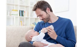Vợ sinh, chồng được nghỉ như thế nào?