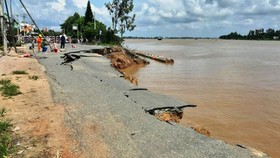 An Giang quyết liệt bảo vệ tính mạng, tài sản người dân vùng sạt lở