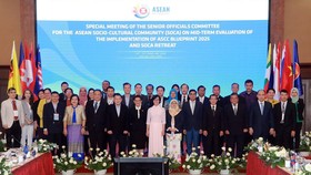 Các đại biểu tham dự Hội nghị chụp ảnh lưu niệm. Nguồn: TTXVN