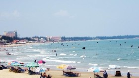 Du lịch gồng mình vượt dịch