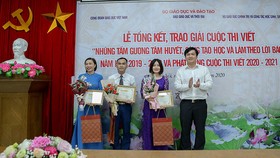 Trao giải cuộc thi về học và làm theo lời Bác