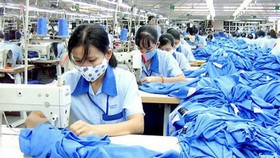DN dệt may đang tắc đầu ra ở cả 2 thi trường lớn Mỹ Và EU.