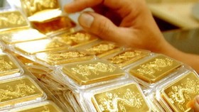 Mua vàng, nên chờ giá tốt
