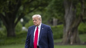 Tổng thống Trump lại đe dọa từ bỏ thỏa thuận thương mại với Trung Quốc