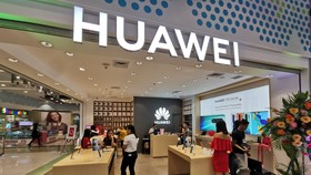 Huawei - Con tốt trong ván cờ quyền lực