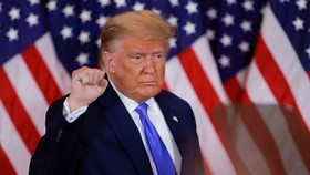Tổng thống Trump tiếp tục khởi kiện đòi 40.000 phiếu ở Nevada