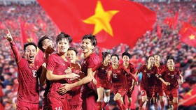 Hai đội tuyển bóng đá nam và nữ đều đoạt Huy chương vàng tại SEA Games 30. Ảnh: DŨNG PHƯƠNG - Đồ họa: HỮU VI