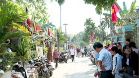 Tang thương bao trùm lên làng Khương Mỹ