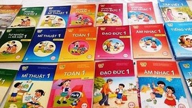 Duyệt thêm 7 cuốn sách giáo khoa lớp 1