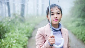 Lữ Hồng - nhà thơ, cô giáo trẻ ở một xã vùng sâu thuộc huyện Chư Prông, Gia Lai