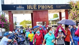 Giới thiệu việc làm mới cho 2.200 công nhân Huê Phong bị cắt giảm