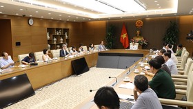 Quang cảnh cuộc họp chiều 30-6. Ảnh: VGP