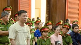 Tạm ngừng phiên tòa xử trùm ma túy Văn Kính Dương