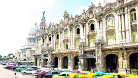Khu phố cổ Havana - địa điểm du lịch nổi tiếng ở thủ đô La Habana của Cuba
