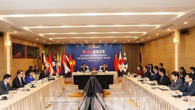 Quang cảnh Hội nghị Bộ trưởng Tài chính và Thống đốc Ngân hàng Trung ương ASEAN+3 theo hình thức trực tuyến. Ảnh: Phạm Hậu - TTXVN