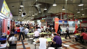 Một trung tâm ẩm thực đường phố của Singapore