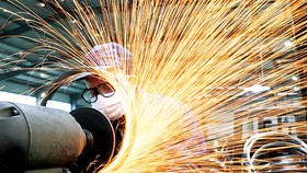 Sản xuất công nghiệp Trung Quốc tăng trở lại mức trước đại dịch Covid-19