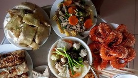 Dịch vụ mâm cỗ tết thu hút khách hàng đặt mua