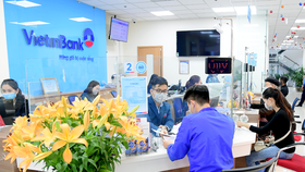 Ngân hàng, chứng khoán vẫn giao dịch bình thường