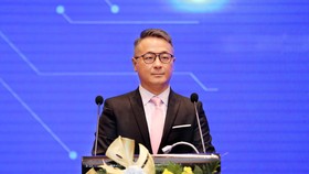 Ông Jeremy Chen