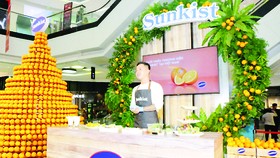 Sunkist mang cam Navel, California vào Việt Nam
