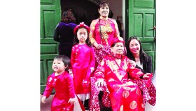 Tết nội - tết ngoại