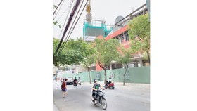Khổ khi nhà láng giềng xây dựng, sửa chữa