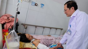 Nâng chất lượng cuộc sống nhân dân: Bứt phá phát triển y tế quận huyện