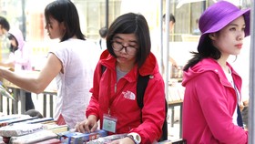 Cạnh tranh trong xuất bản