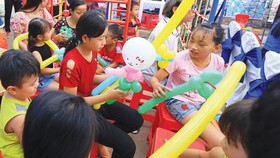 Nhiều hoạt động chăm lo con công nhân lao động