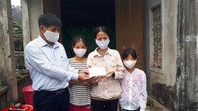 Trên 200 triệu đồng giúp bệnh nhân nghèo